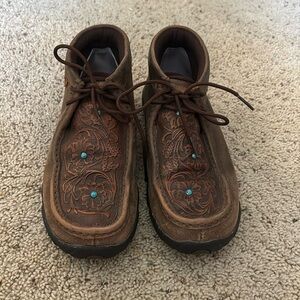 Twisted X’s shoes